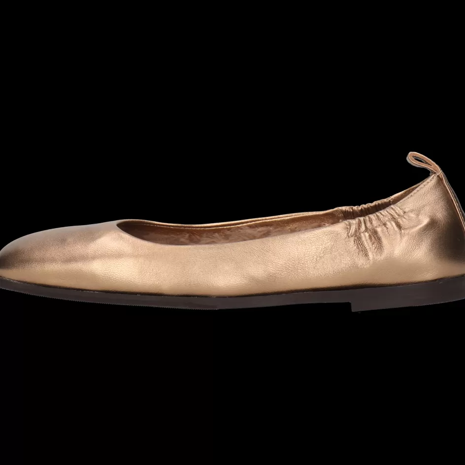 Livia 3 | Melvin & Hamilton Store