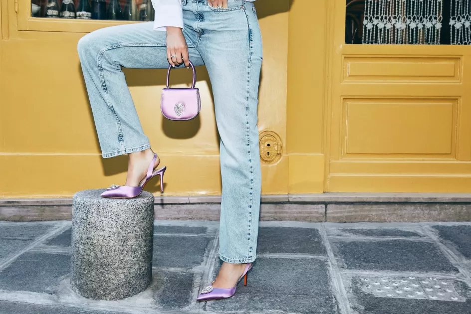 Viola | Melvin & Hamilton Discount